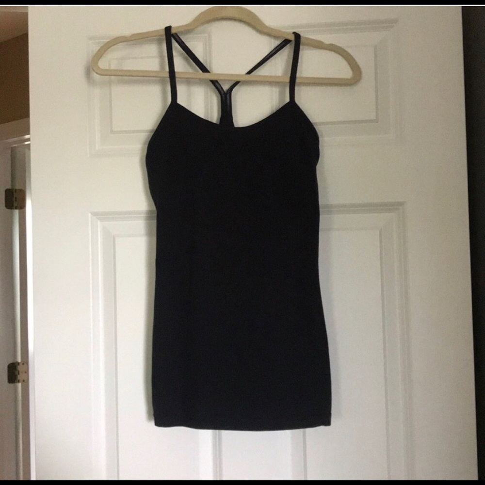 Lululemon tank with built in bra NWOT